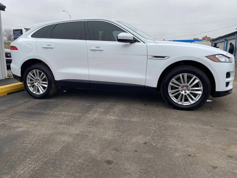 2019 Jaguar F-Pace - Image 3 of 15