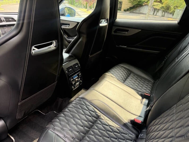 2019 Jaguar F-Pace - Image 16 of 20