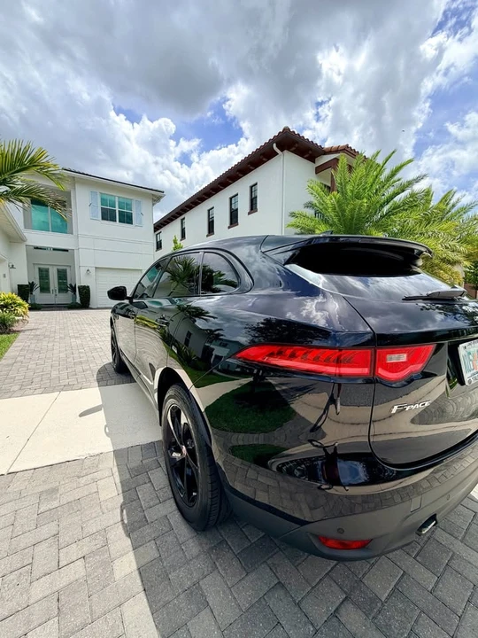 2019 Jaguar F-Pace - Image 9 of 9