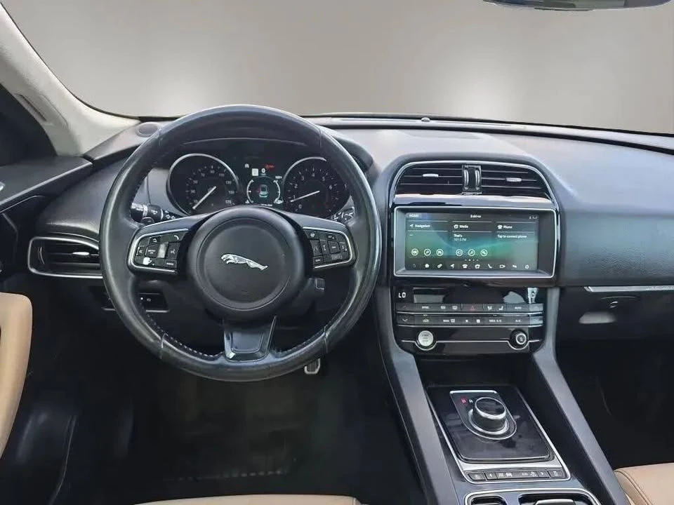 2019 Jaguar F-Pace - Image 6 of 18