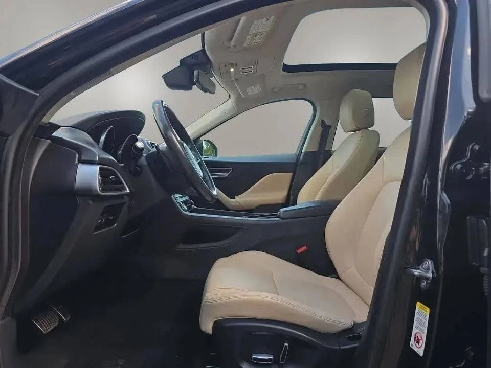 2019 Jaguar F-Pace - Image 8 of 18