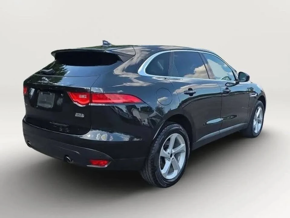 2019 Jaguar F-Pace - Image 2 of 18