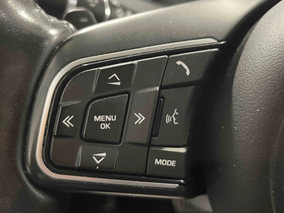 2019 Jaguar F-Pace - Image 30 of 31