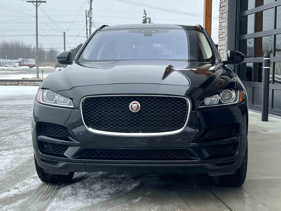 2019 Jaguar F-Pace - Image 10 of 31
