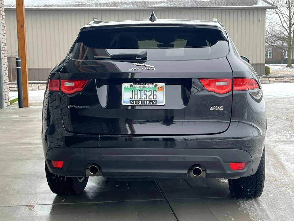 2019 Jaguar F-Pace - Image 6 of 31