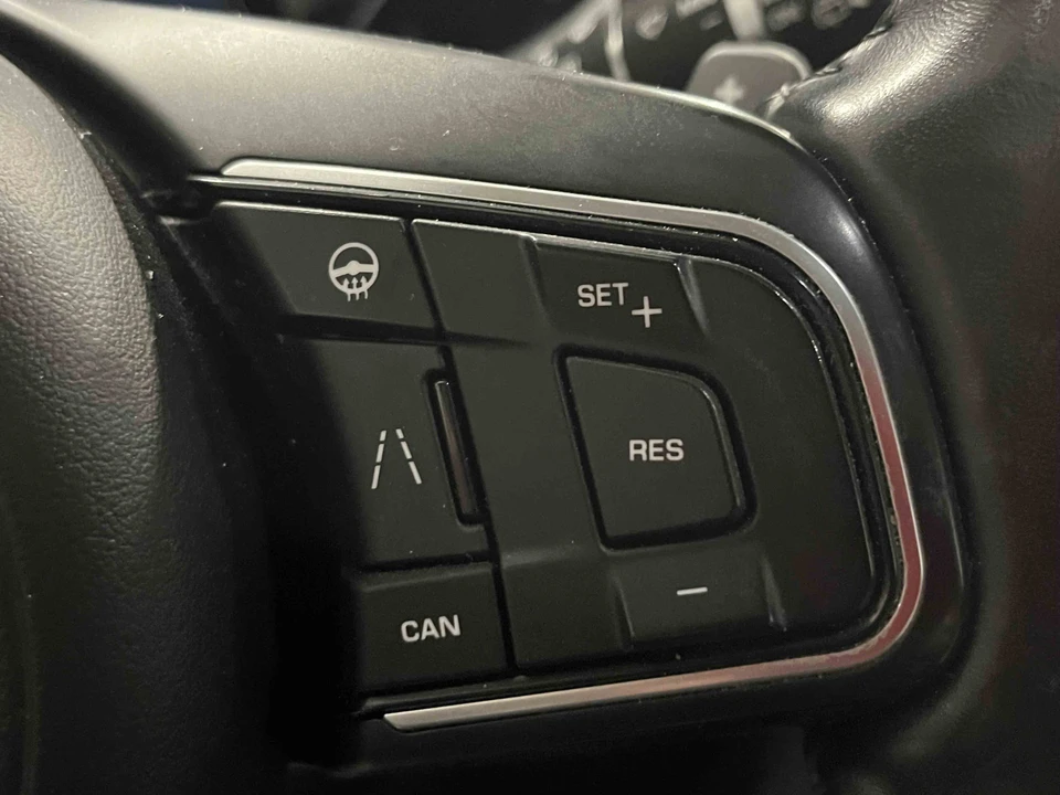 2019 Jaguar F-Pace - Image 31 of 31