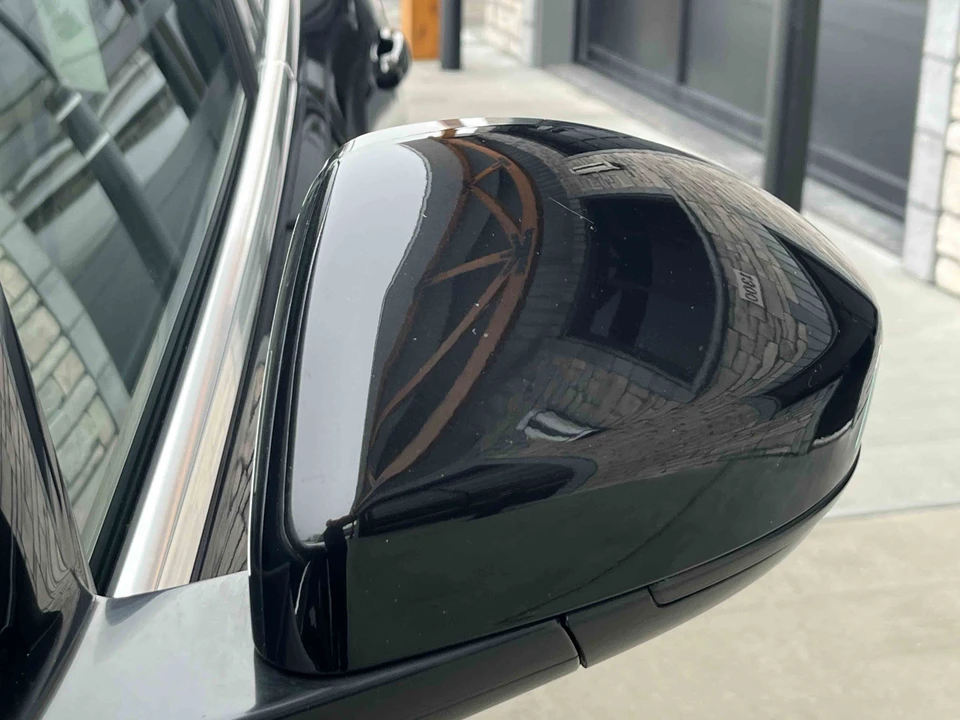 2019 Jaguar F-Pace - Image 18 of 31