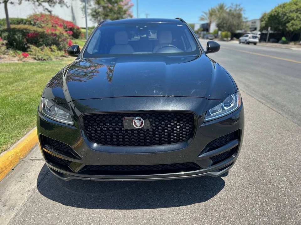 2019 Jaguar F-Pace - Image 7 of 22