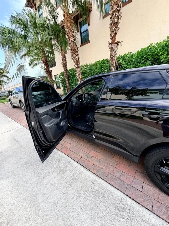 2019 Jaguar F-Pace - Image 2 of 9