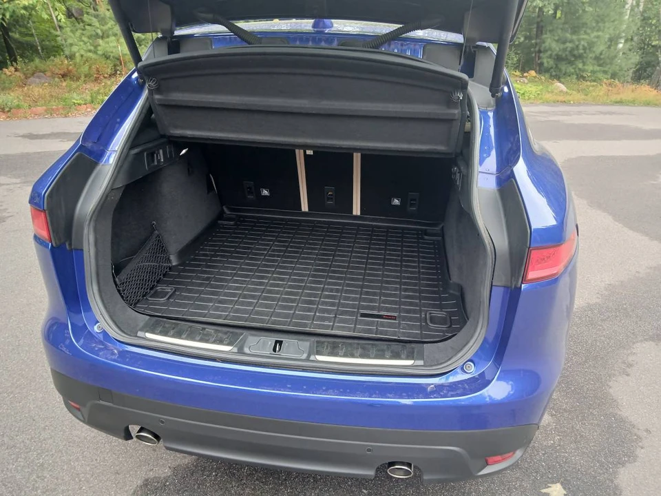 2019 Jaguar F-Pace - Image 4 of 12
