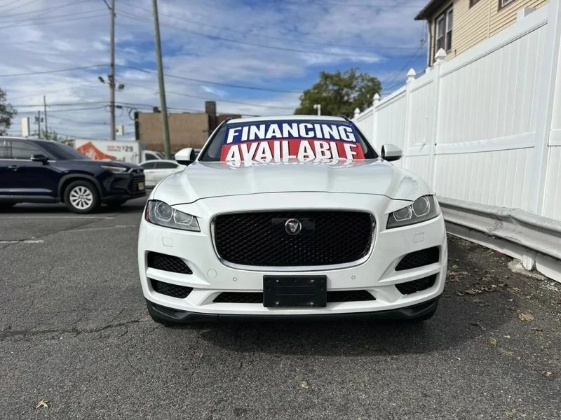 2019 Jaguar F-Pace - Image 2 of 12
