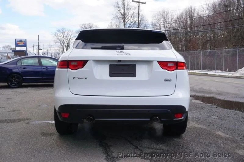 2019 Jaguar F-Pace - Image 6 of 12