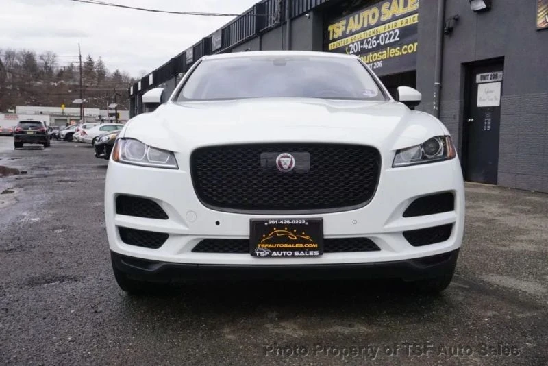2019 Jaguar F-Pace - Image 2 of 12