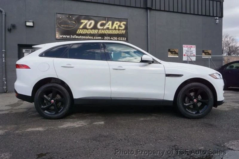 2019 Jaguar F-Pace - Image 8 of 12