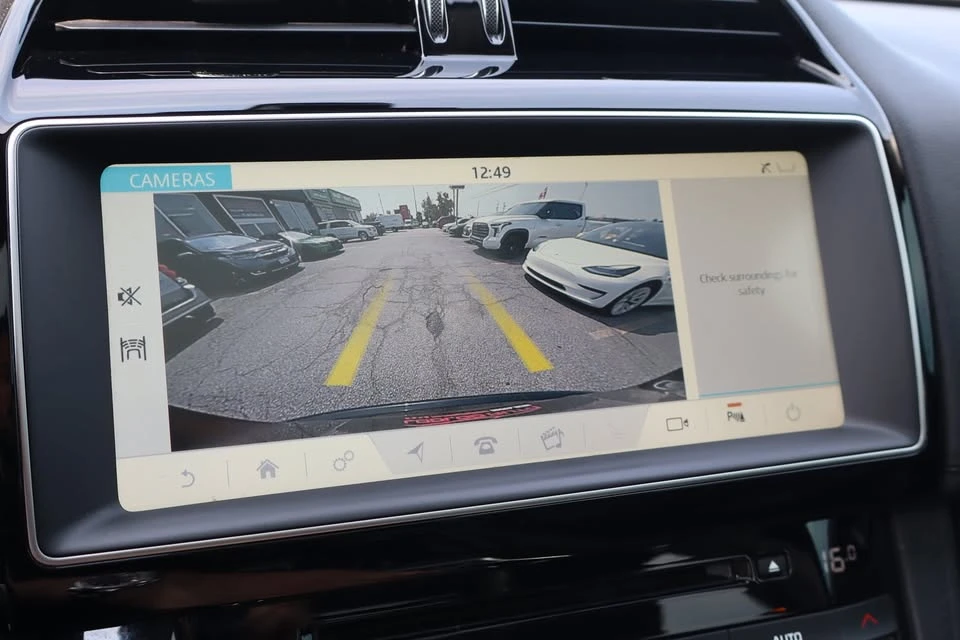 2019 Jaguar F-Pace - Image 5 of 9