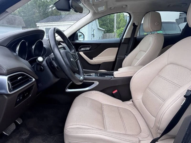 2019 Jaguar F-Pace - Image 5 of 12