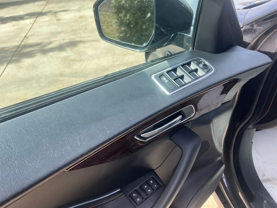 2019 Jaguar F-Pace - Image 11 of 12