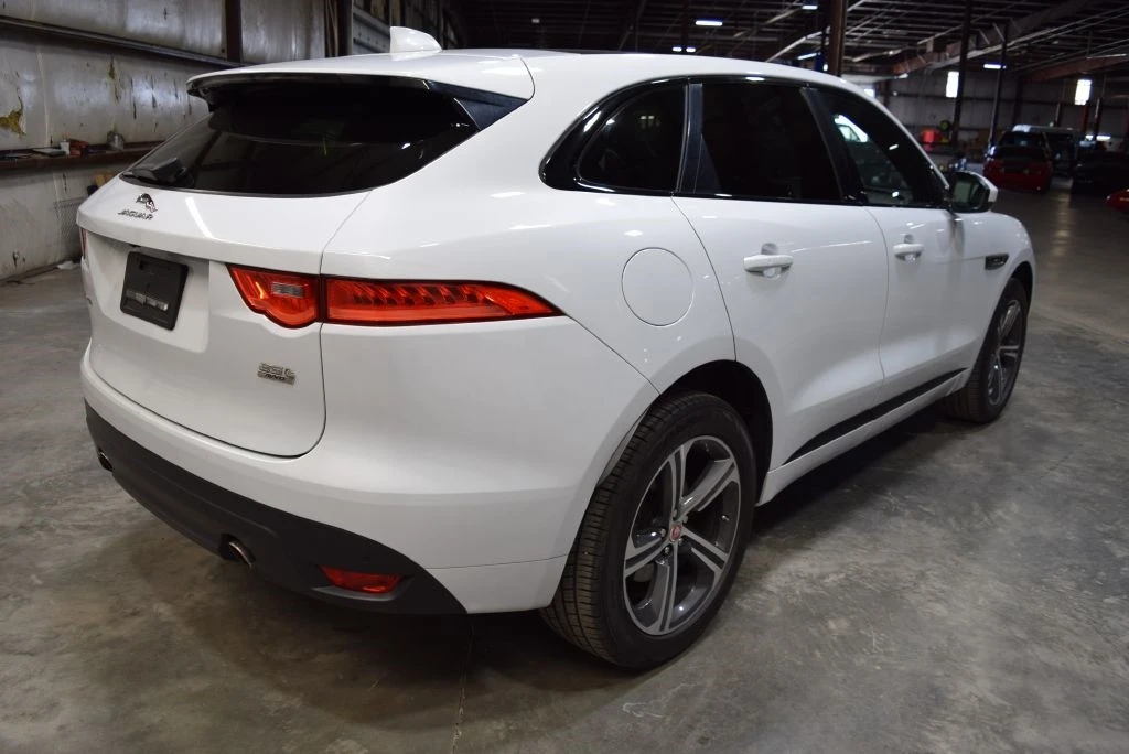 2019 Jaguar F-Pace - Image 8 of 12