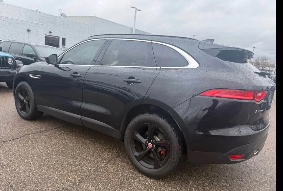 2019 Jaguar F-Pace - Image 5 of 6