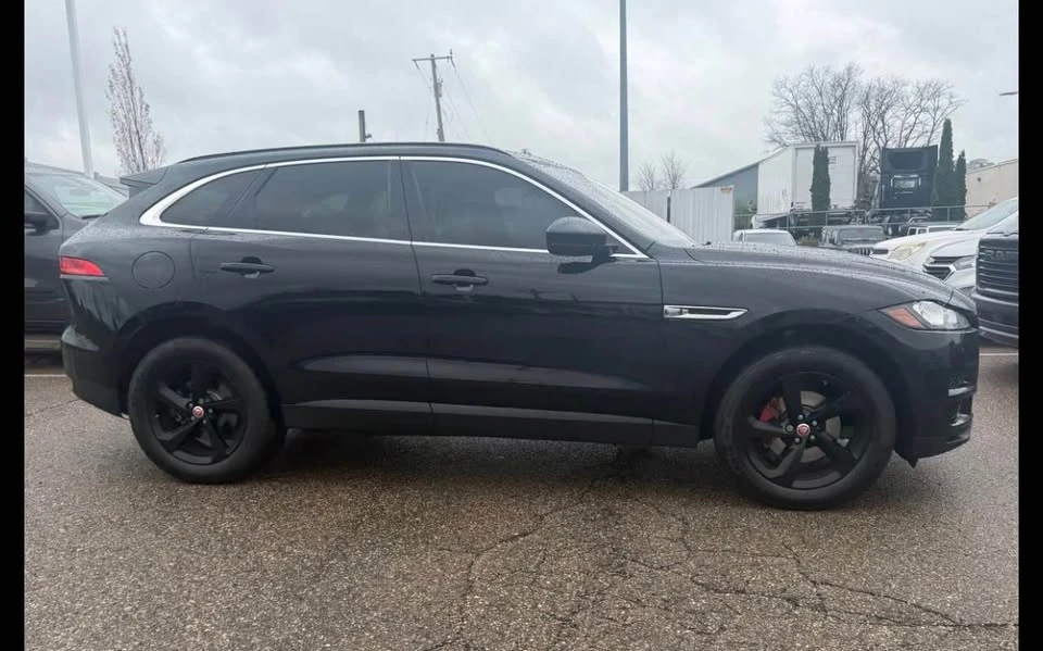 2019 Jaguar F-Pace - Image 2 of 6