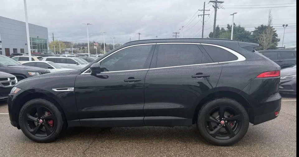 2019 Jaguar F-Pace - Image 6 of 6