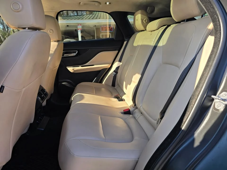 2019 Jaguar F-Pace - Image 13 of 20