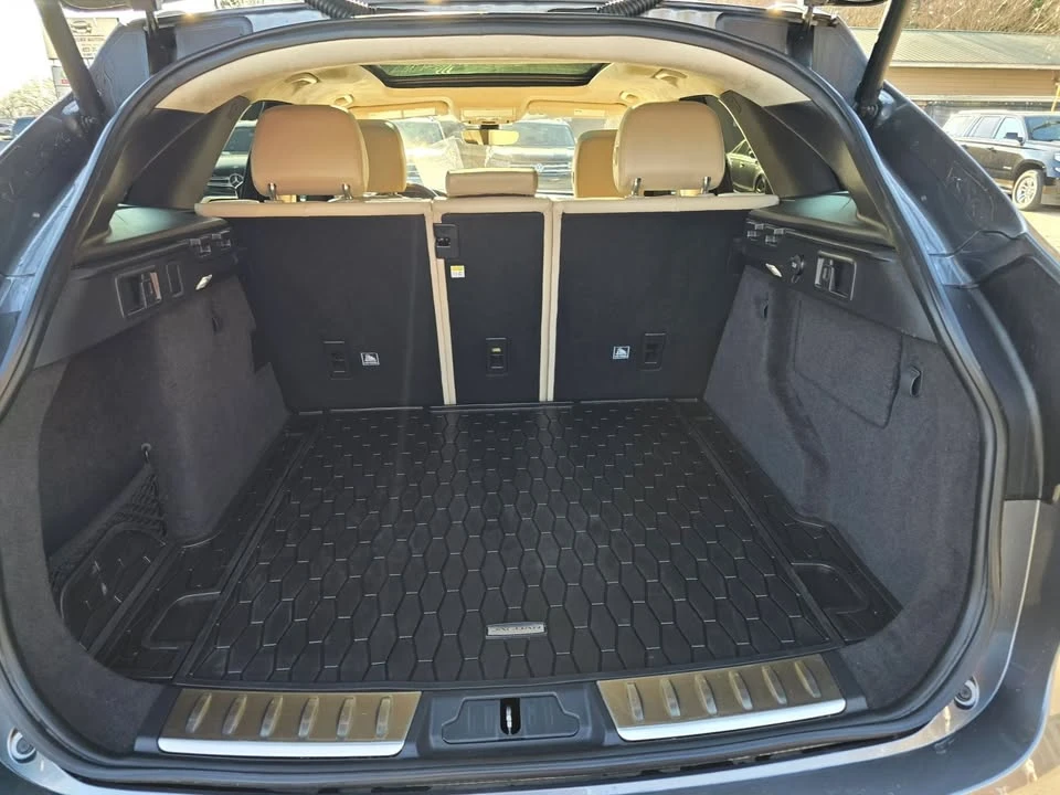 2019 Jaguar F-Pace - Image 19 of 20