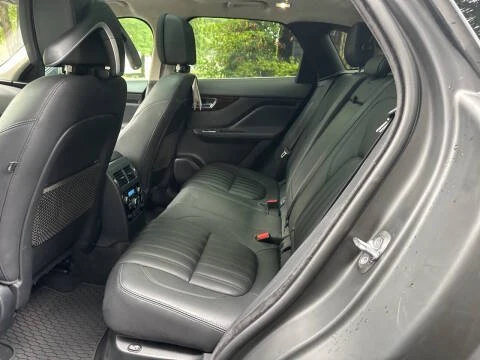 2019 Jaguar F-Pace - Image 15 of 19