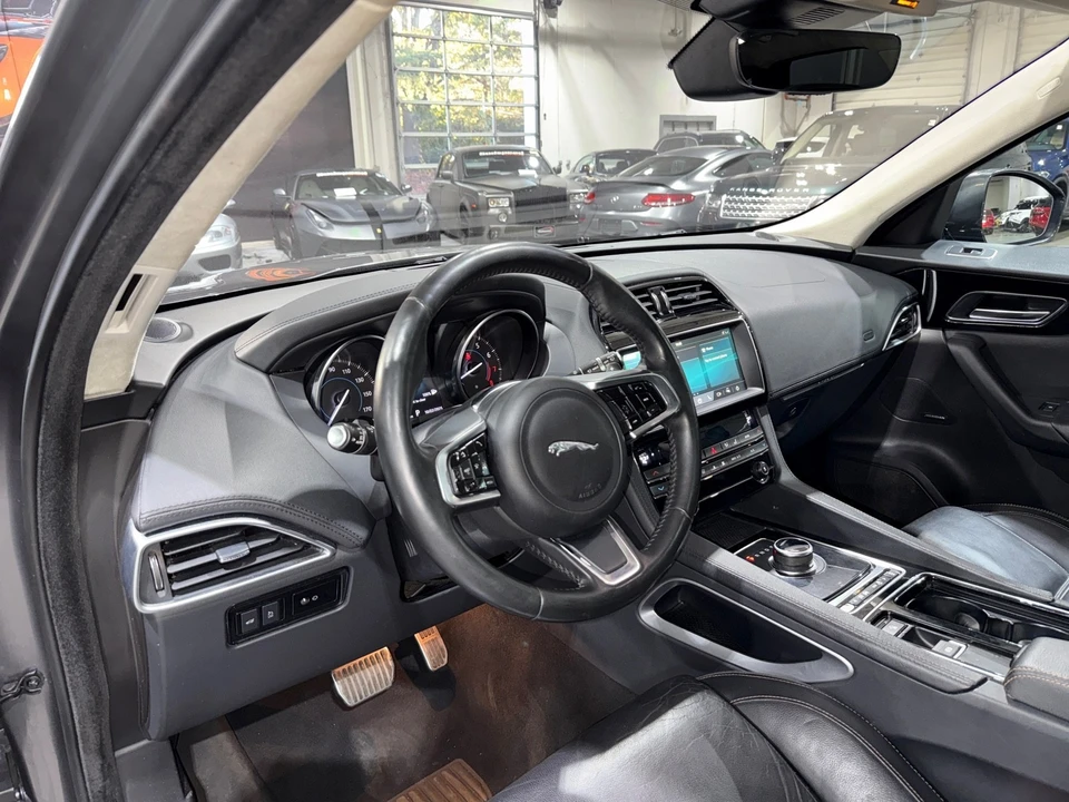 2019 Jaguar F-Pace - Image 6 of 12