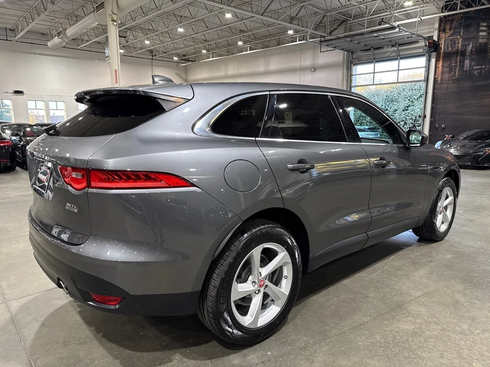 2019 Jaguar F-Pace - Image 2 of 12