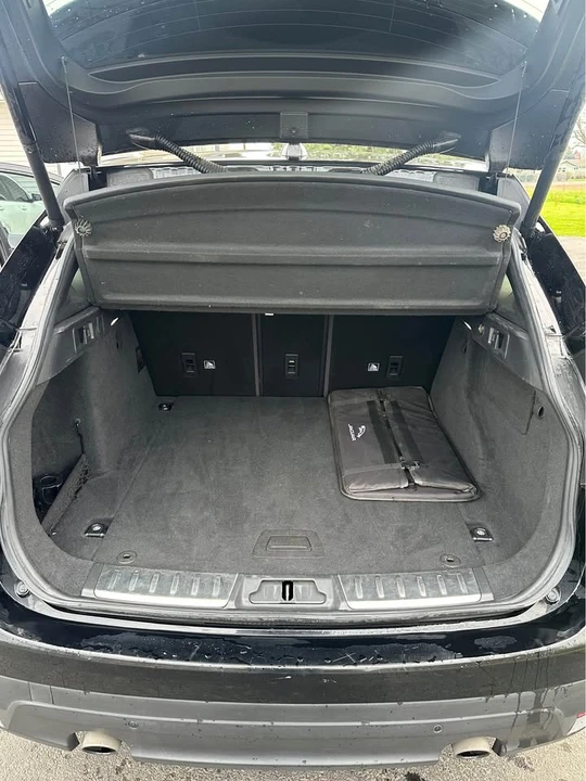 2019 Jaguar F-Pace - Image 7 of 7