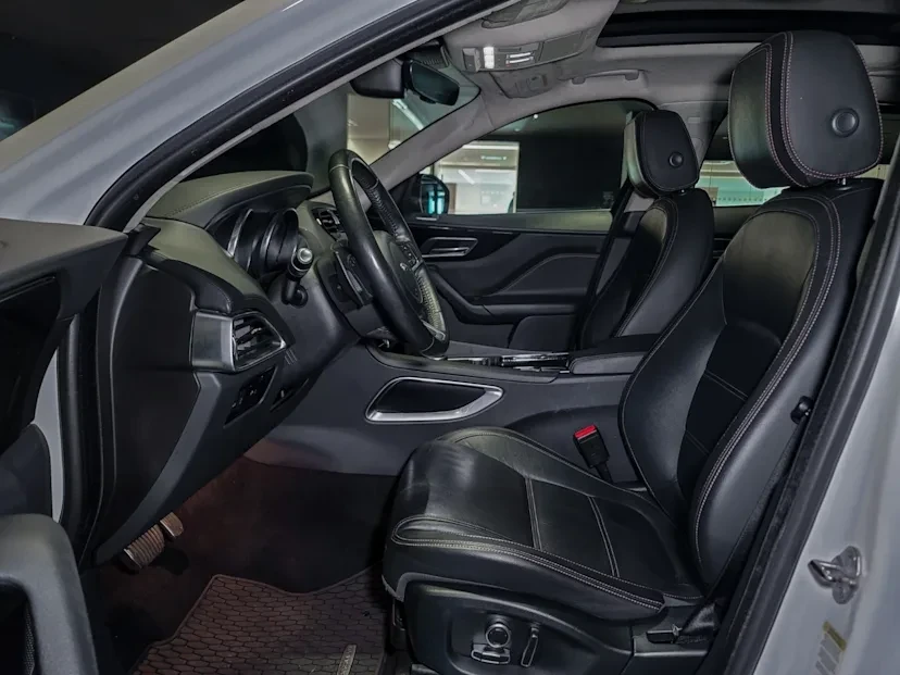 2019 Jaguar F-Pace - Image 3 of 10
