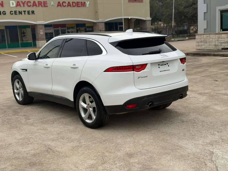 2019 Jaguar F-Pace - Image 3 of 23