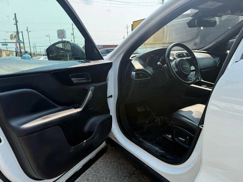 2019 Jaguar F-Pace - Image 19 of 20