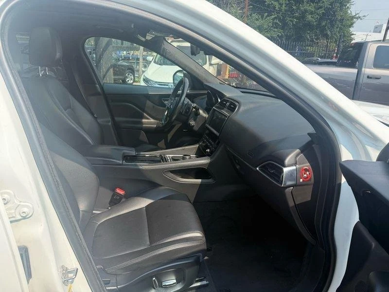 2019 Jaguar F-Pace - Image 8 of 20