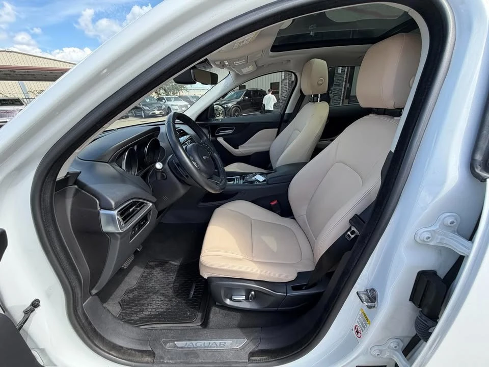 2019 Jaguar F-Pace - Image 7 of 16