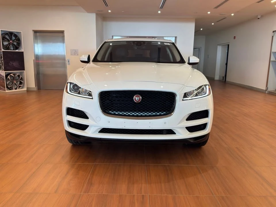 2019 Jaguar F-Pace - Image 2 of 20