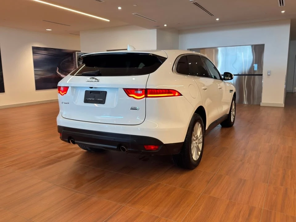 2019 Jaguar F-Pace - Image 7 of 20