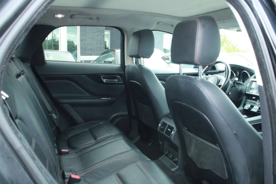 2019 Jaguar F-Pace - Image 19 of 20