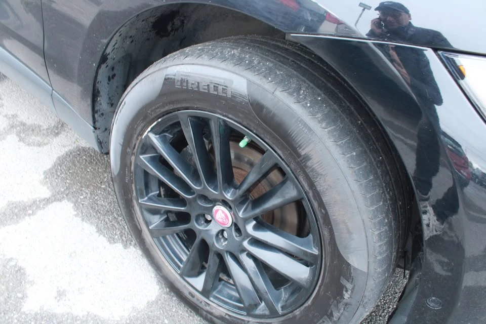 2019 Jaguar F-Pace - Image 13 of 20