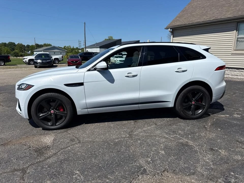 2019 Jaguar F-Pace - Image 2 of 15