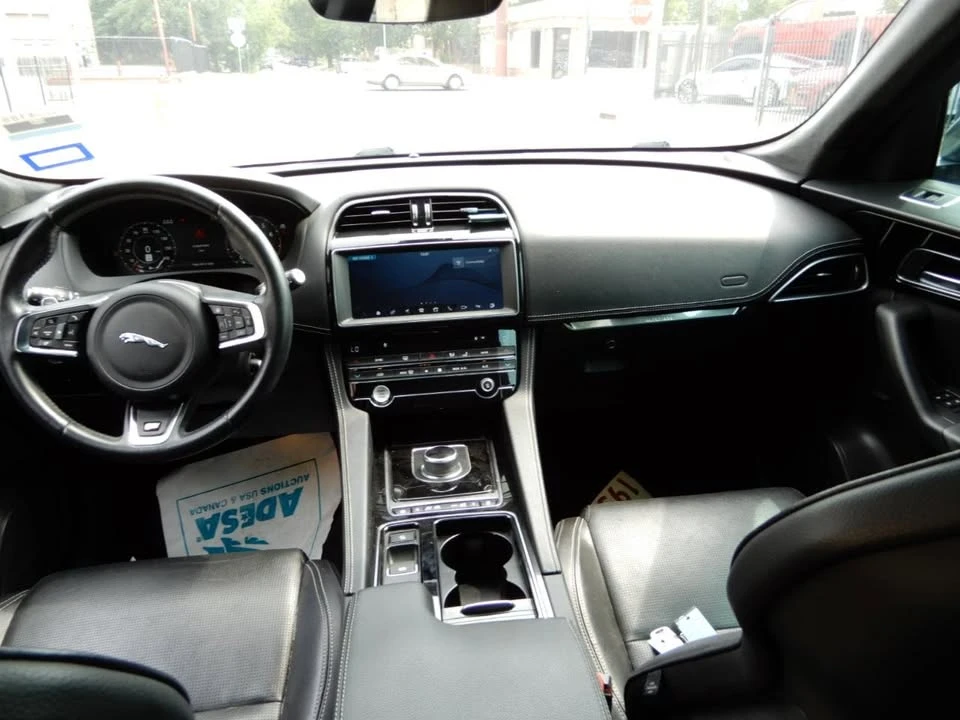 2019 Jaguar F-Pace SVR - Image 17 of 20