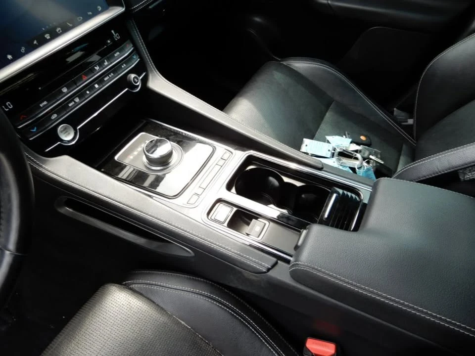 2019 Jaguar F-Pace SVR - Image 15 of 20