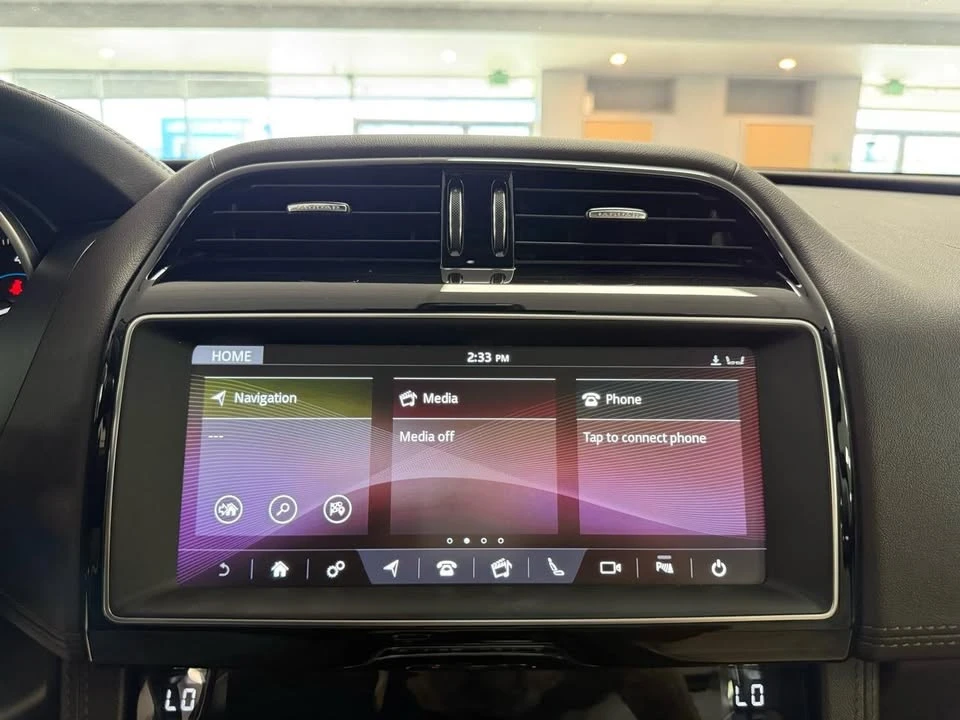 2019 Jaguar F-Pace - Image 18 of 20