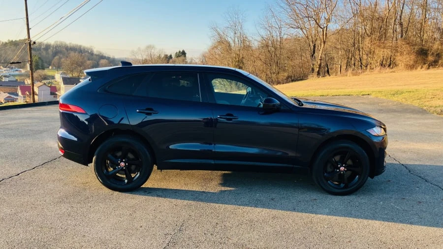 2019 Jaguar F-Pace - Image 6 of 10