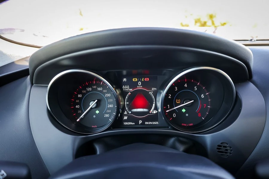 2019 Jaguar F-Pace - Image 17 of 20