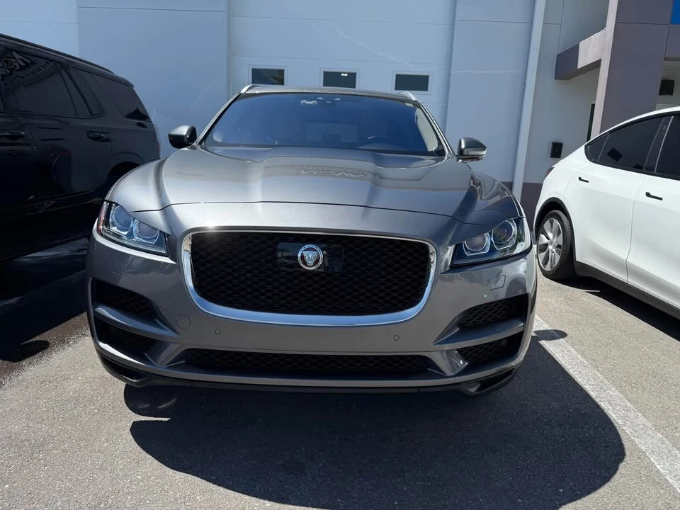 2019 Jaguar F-Pace - Image 7 of 9
