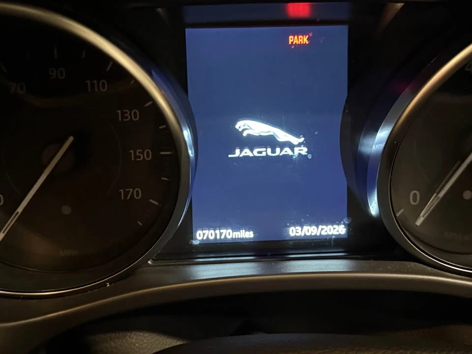 2019 Jaguar F-Pace - Image 3 of 9