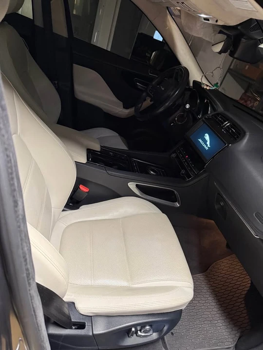 2019 Jaguar F-Pace - Image 2 of 9
