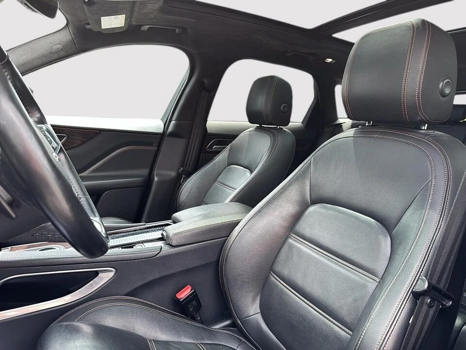 2019 Jaguar F-Pace - Image 14 of 20